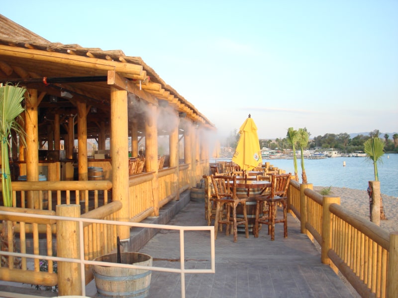 misting system in restaurant patio